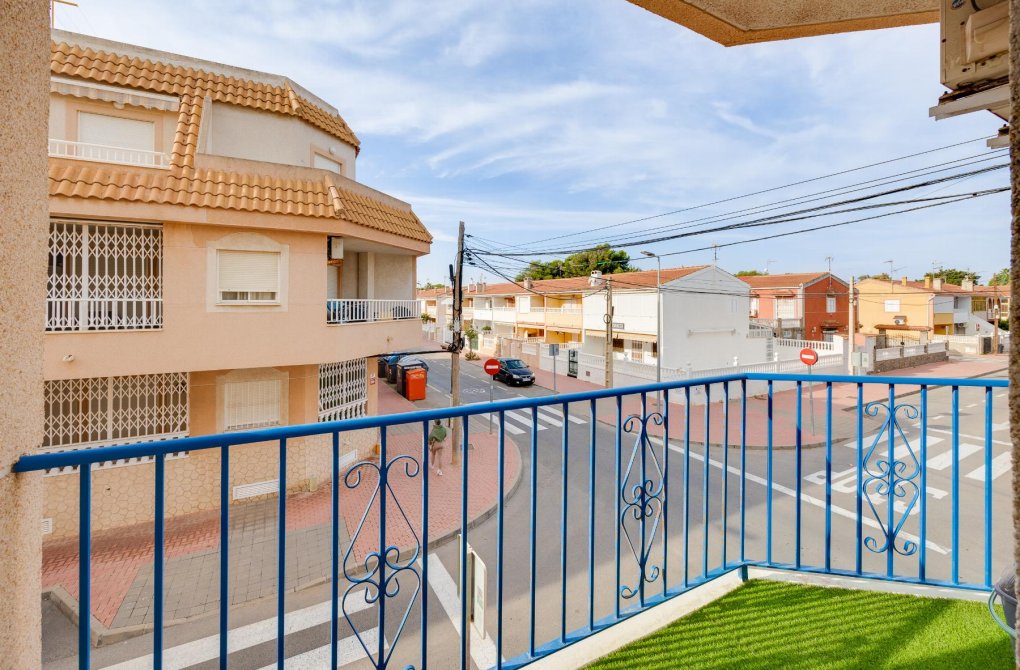 Resale - Apartamento - Torrevieja - PLAYA NAUFRAGOS