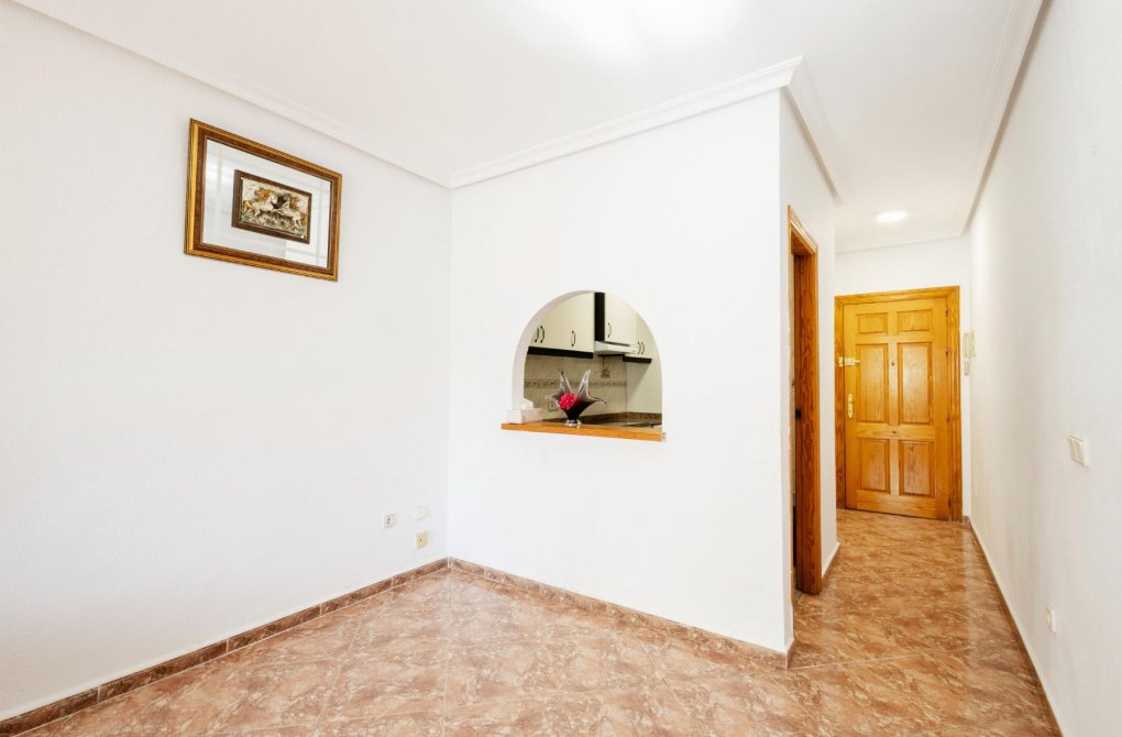 Resale - Apartamento - Torrevieja - Playa del Cura