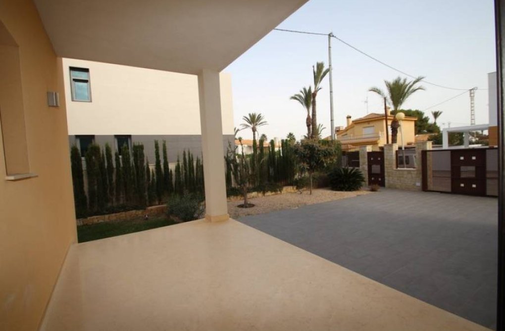 Resale - Villa - Orihuela Costa - Cabo Roig