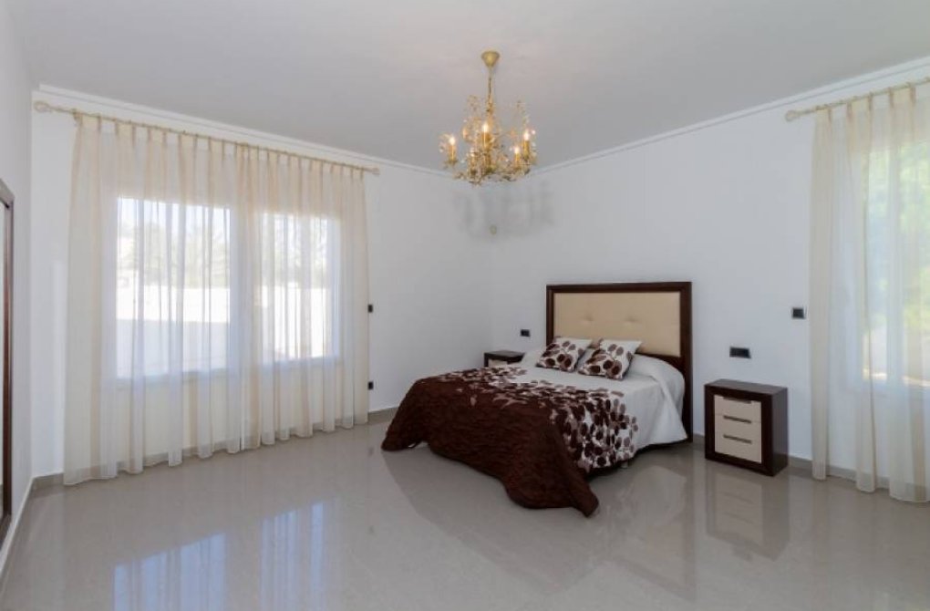 Resale - Chalet - Orihuela Costa - Cabo Roig