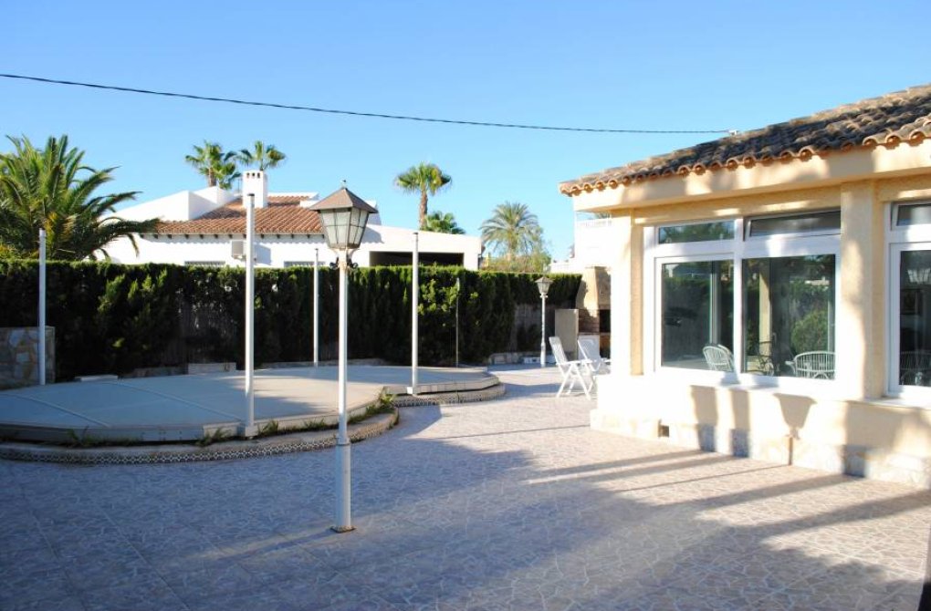 Resale - Parcela - Orihuela Costa - Cabo Roig