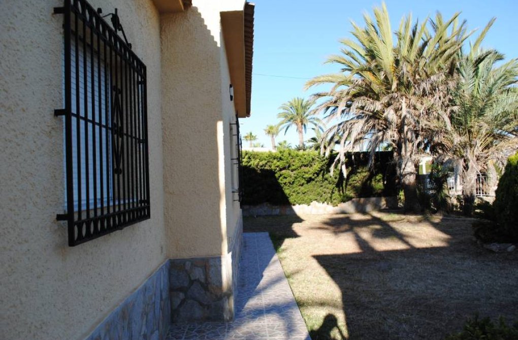 Resale - Parcela - Orihuela Costa - Cabo Roig