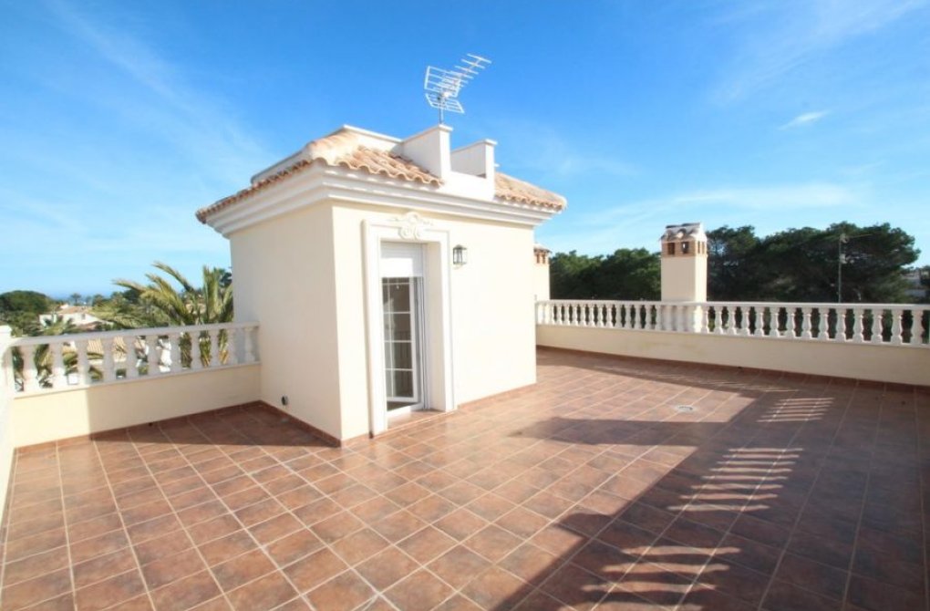 Resale - Chalet - Orihuela Costa - Cabo Roig