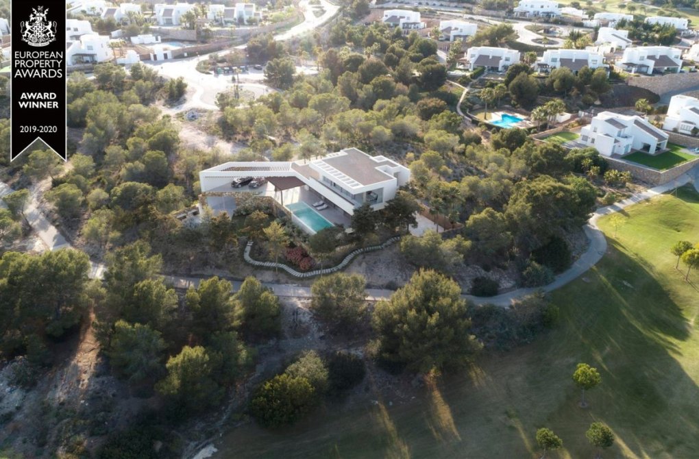 Resale - Villa - San Miguel de Salinas - Las Colinas