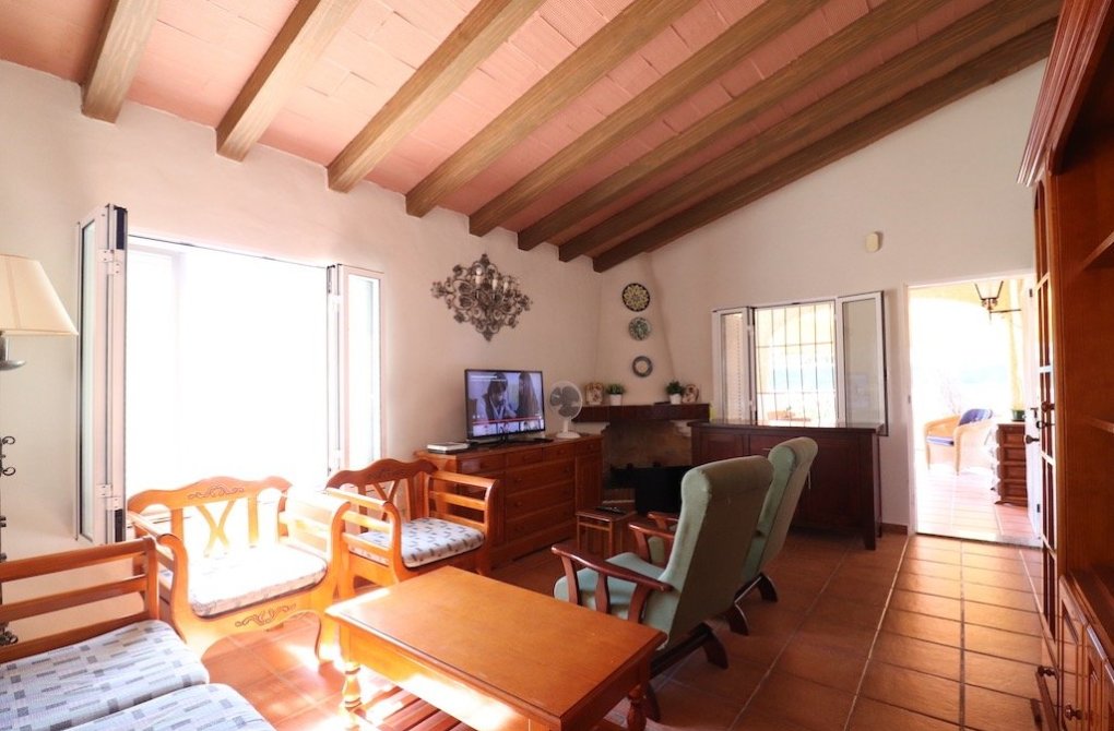 Resale - Chalet - Orihuela Costa - Punta Prima