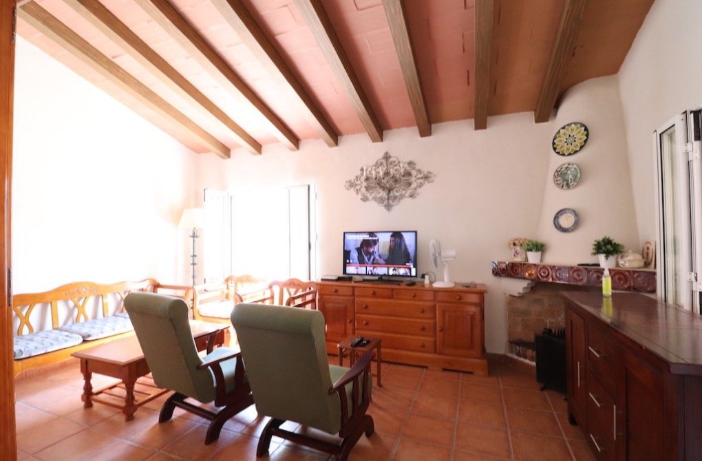 Resale - Chalet - Orihuela Costa - Punta Prima