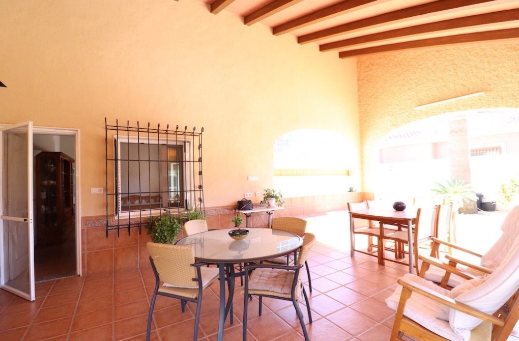 Resale - Chalet - Orihuela Costa - Punta Prima