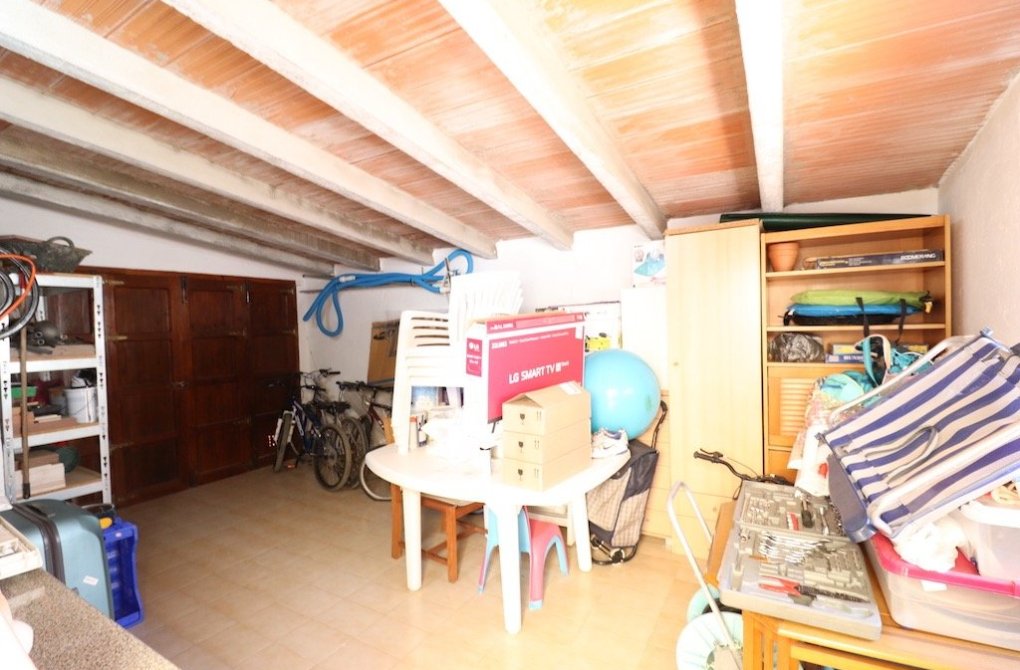 Resale - Chalet - Orihuela Costa - Punta Prima