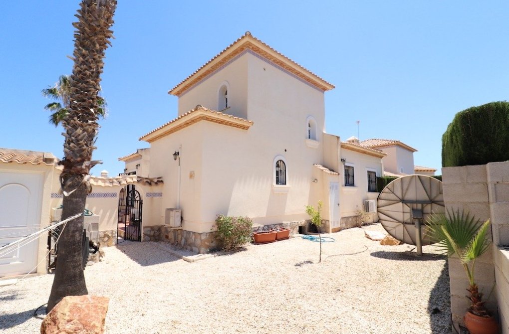 Resale - Chalet - Orihuela Costa - Las Ramblas