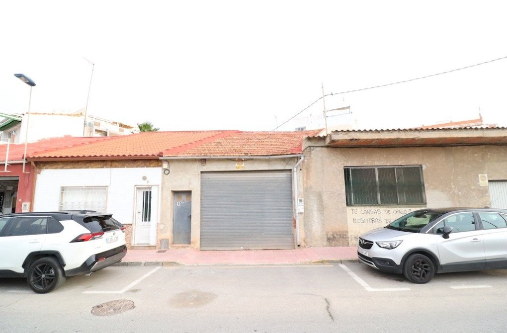 Resale - Casa - Torrevieja - Acequion