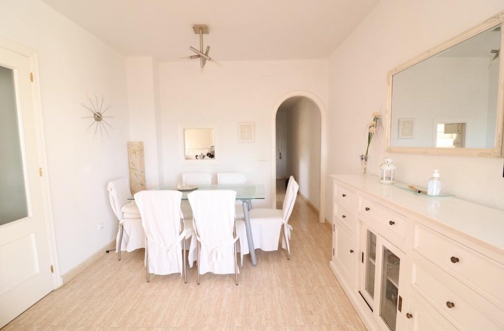 Resale - Apartamento - Orihuela Costa - Campoamor