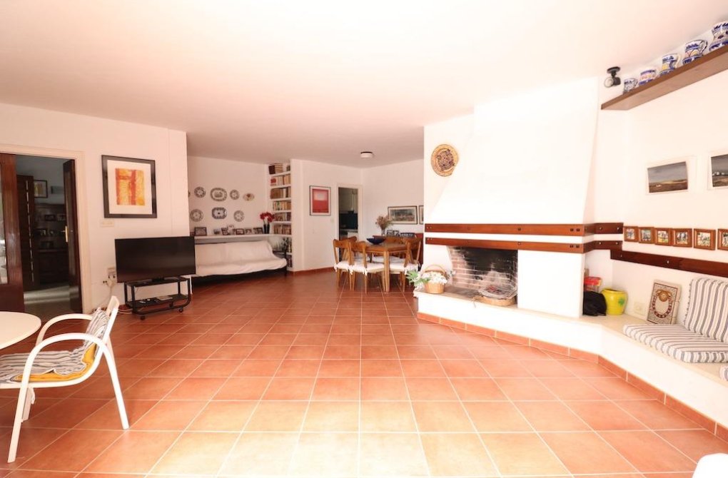 Resale - Chalet - Orihuela Costa - Campoamor