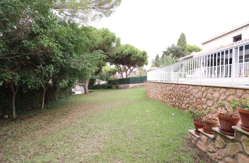 Resale - Chalet - Orihuela Costa - Campoamor