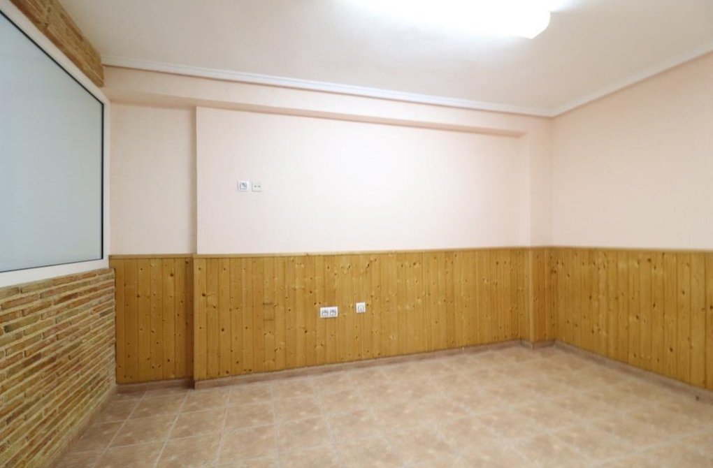 Resale - Apartamento - Torrevieja - Playa del Cura