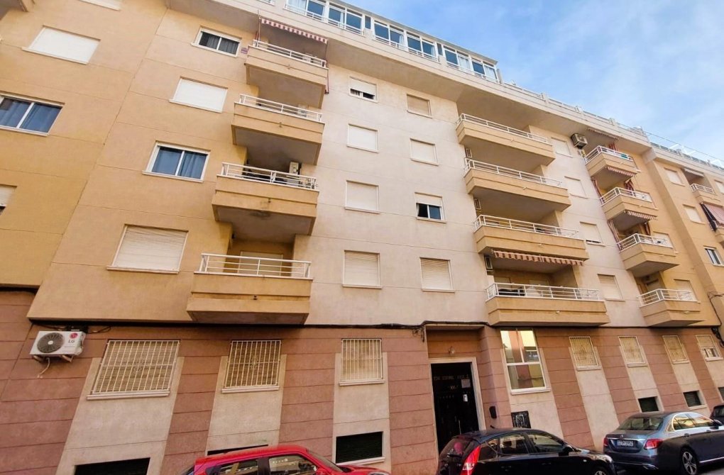 Resale - Apartamento - Torrevieja - Centro