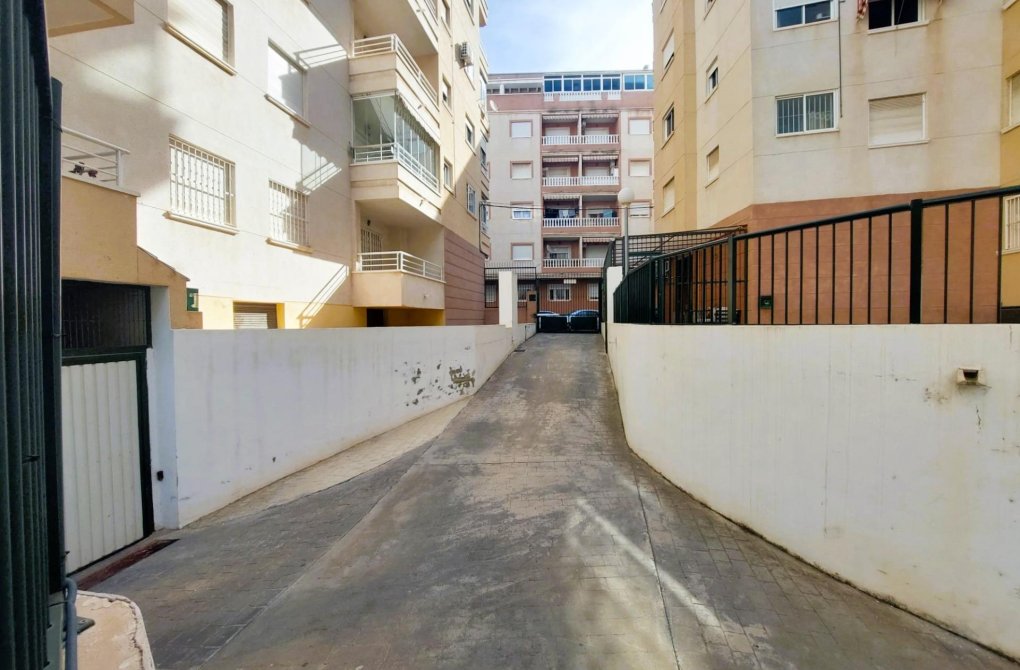 Resale - Apartamento - Torrevieja - Centro