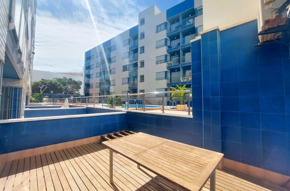 Resale - Apartamento - Torrevieja - Playa de los Locos