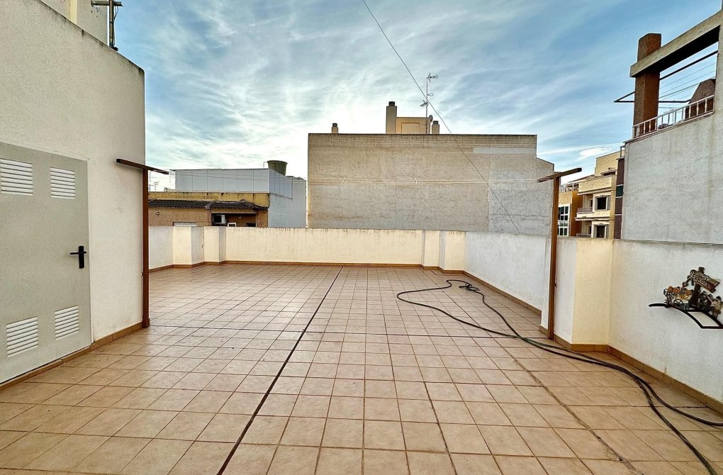 Resale - Building - Torrevieja - Paseo maritimo