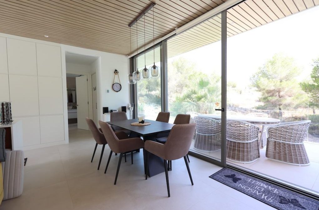 Resale - Villa de Lujo - San Miguel de Salinas - Las Colinas Golf