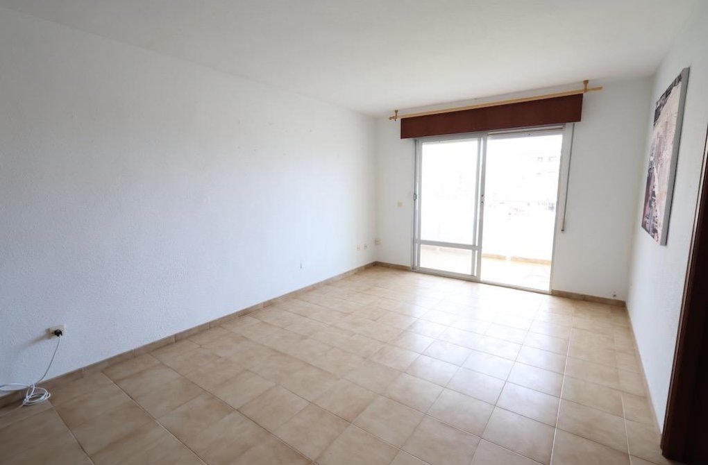 Resale - Apartamento - Torrevieja - Punta prima