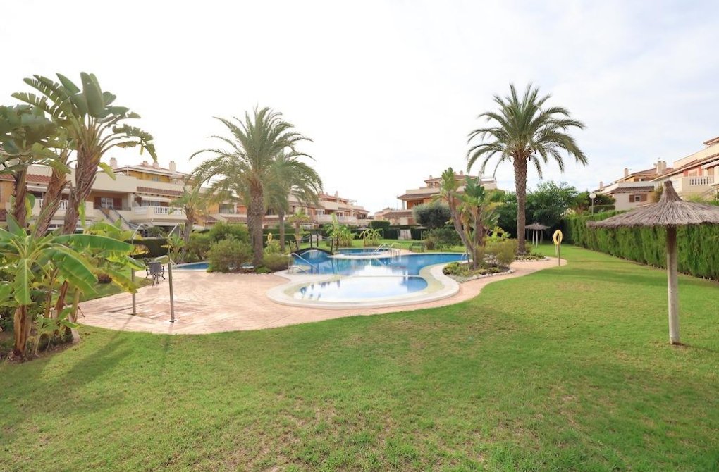 Resale - Townhouse - Orihuela Costa - Punta Prima