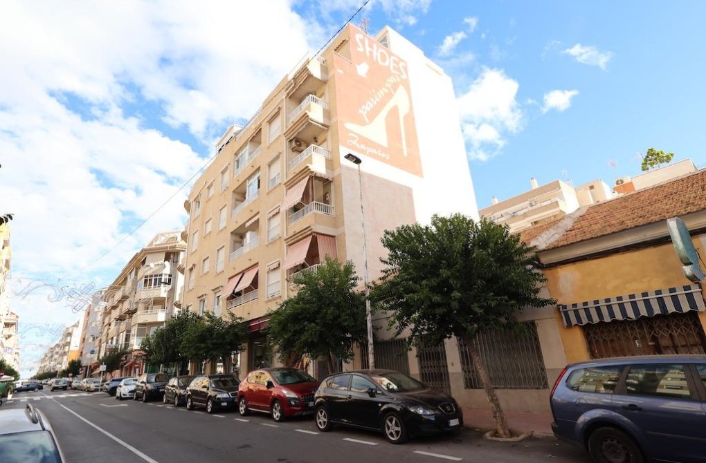 Resale - Apartamento - Torrevieja - Acequion