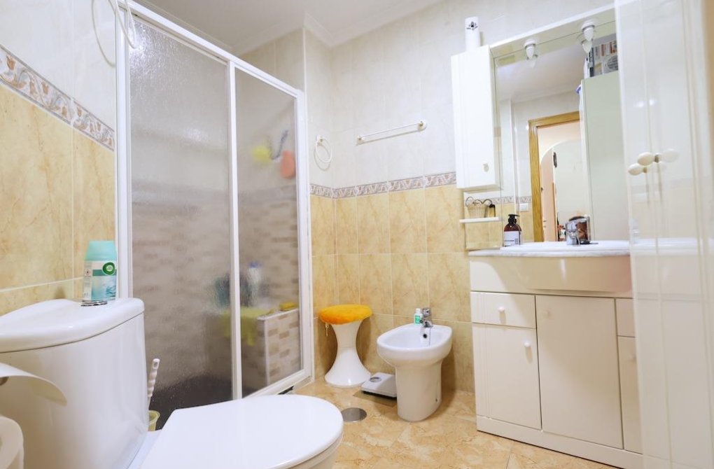 Resale - Apartamento - Torrevieja - Acequion