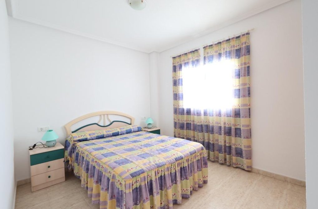 Resale - Apartamento - Torrevieja - La Mata