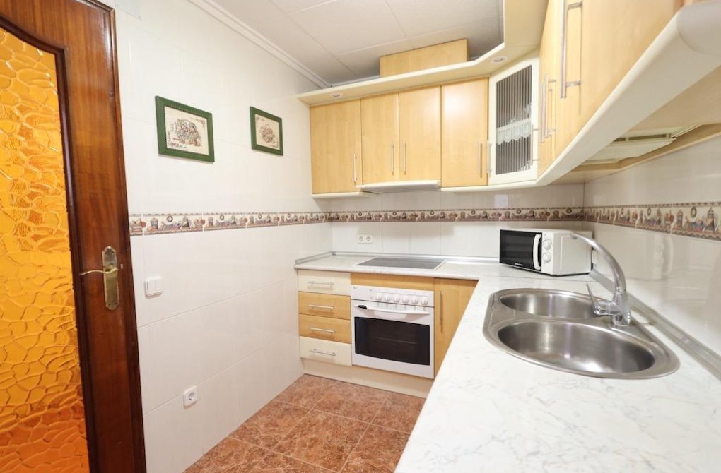 Resale - Apartamento - Torrevieja - Acequion