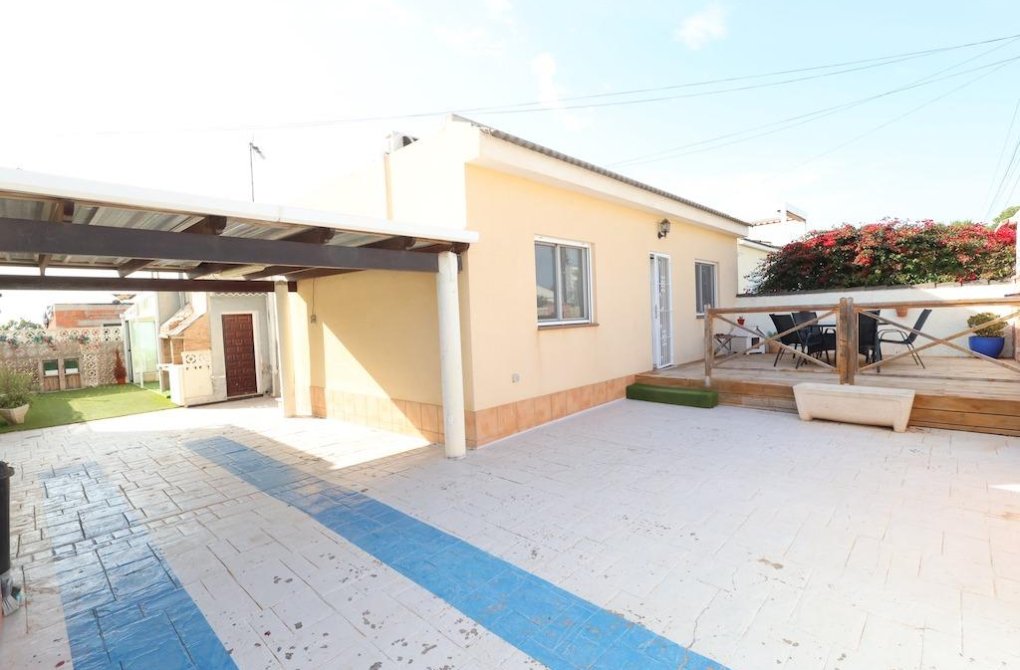 Resale - Chalet - Torrevieja - La Siesta - El Salado - Torreta