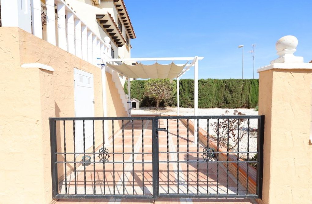 Resale - Townhouse - Orihuela Costa - Montezenia