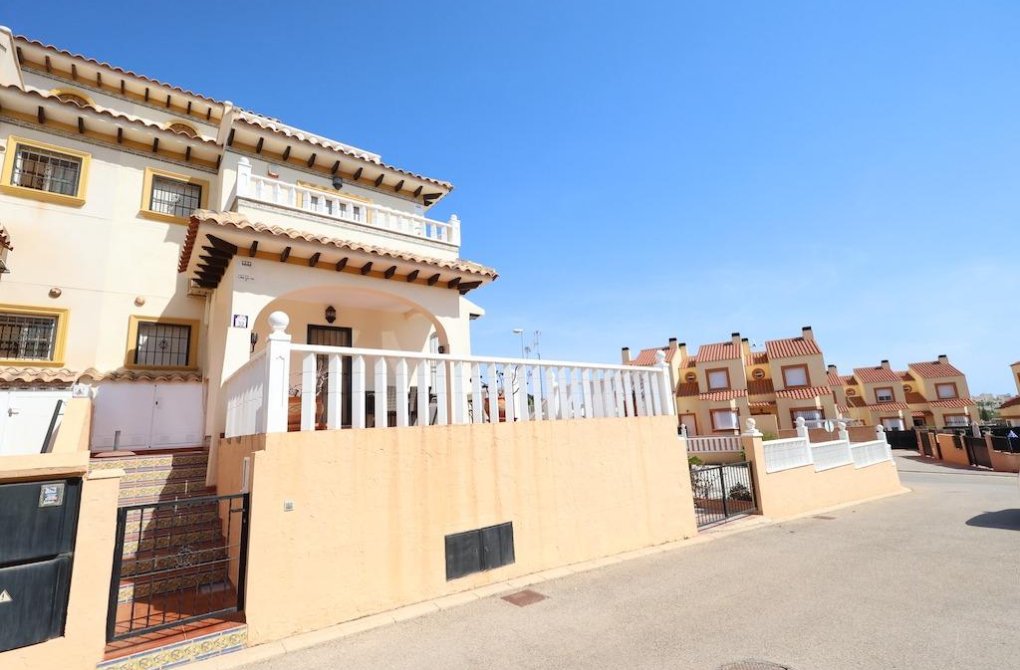 Resale - Townhouse - Orihuela Costa - Montezenia