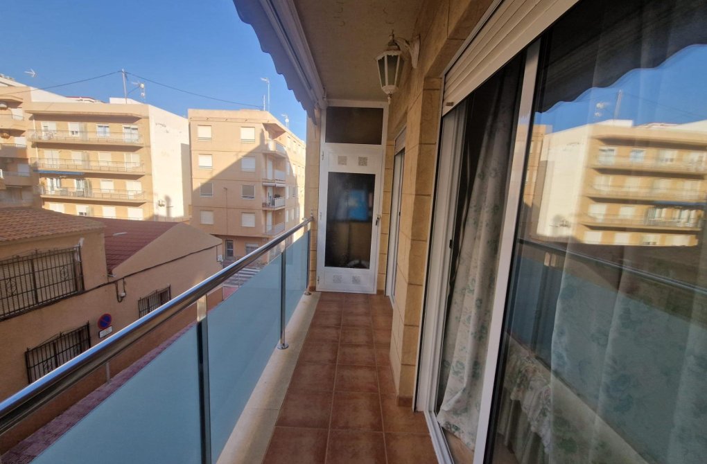 Resale - Apartment - Torrevieja - La Mata