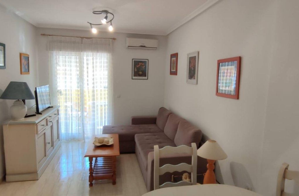 Resale - Apartment - Torrevieja - Playa del cura