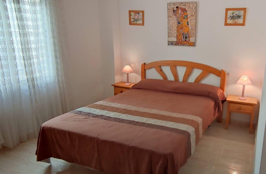 Resale - Apartment - Torrevieja - Playa del cura