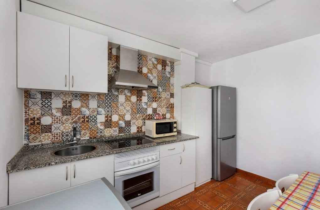 Resale - Apartment - Torrevieja - Acequion