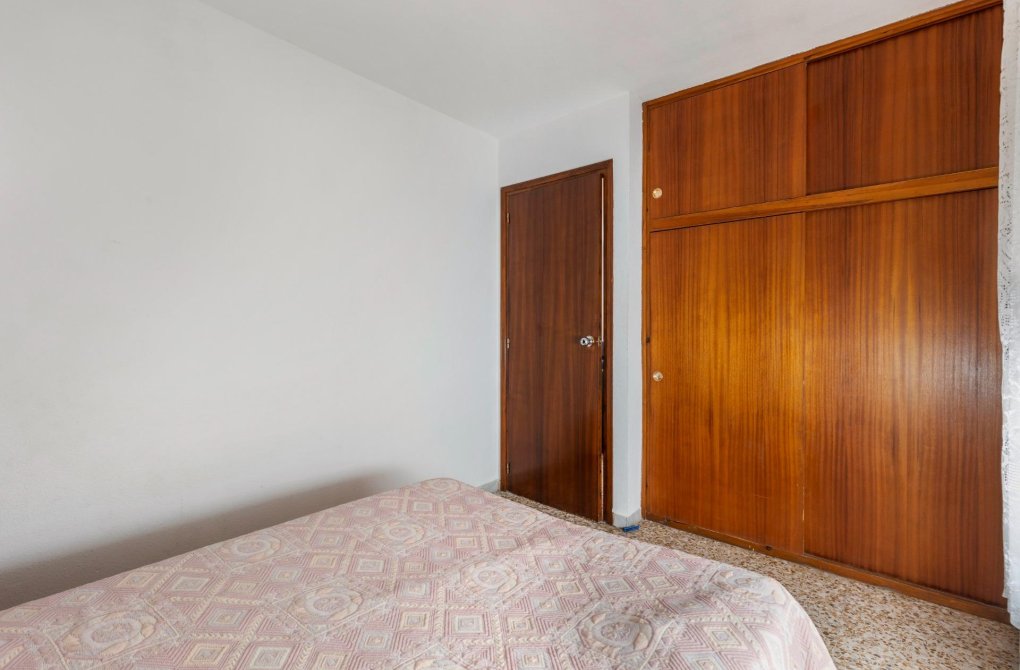 Resale - Apartment - Torrevieja - Acequion