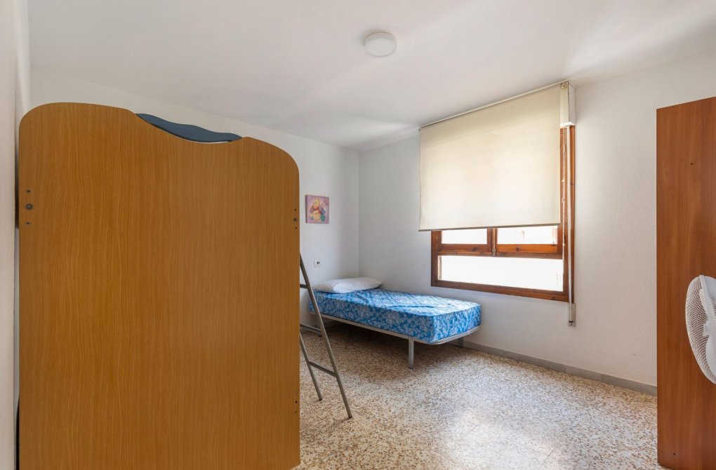 Resale - Apartment - Torrevieja - Acequion