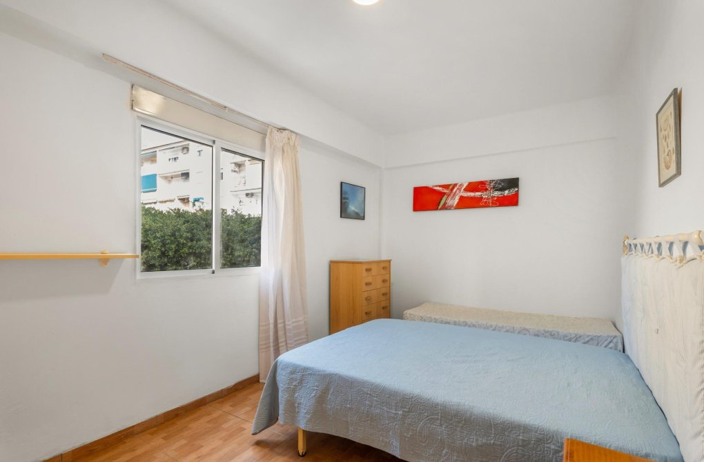 Resale - Apartment - Torrevieja - Estacion de autobuses