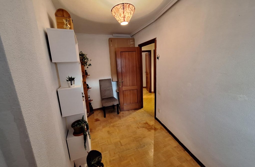 Reventa - Apartamento - Siero - Berron, El