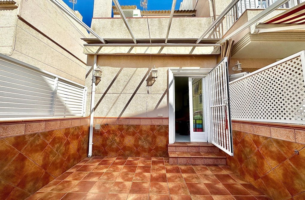 Resale - Terraced house - Orihuela Costa - Mil Palmeras