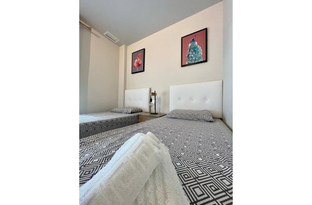 Resale - Apartment - Pilar de la Horadada - PILAR DE LA HORADADA